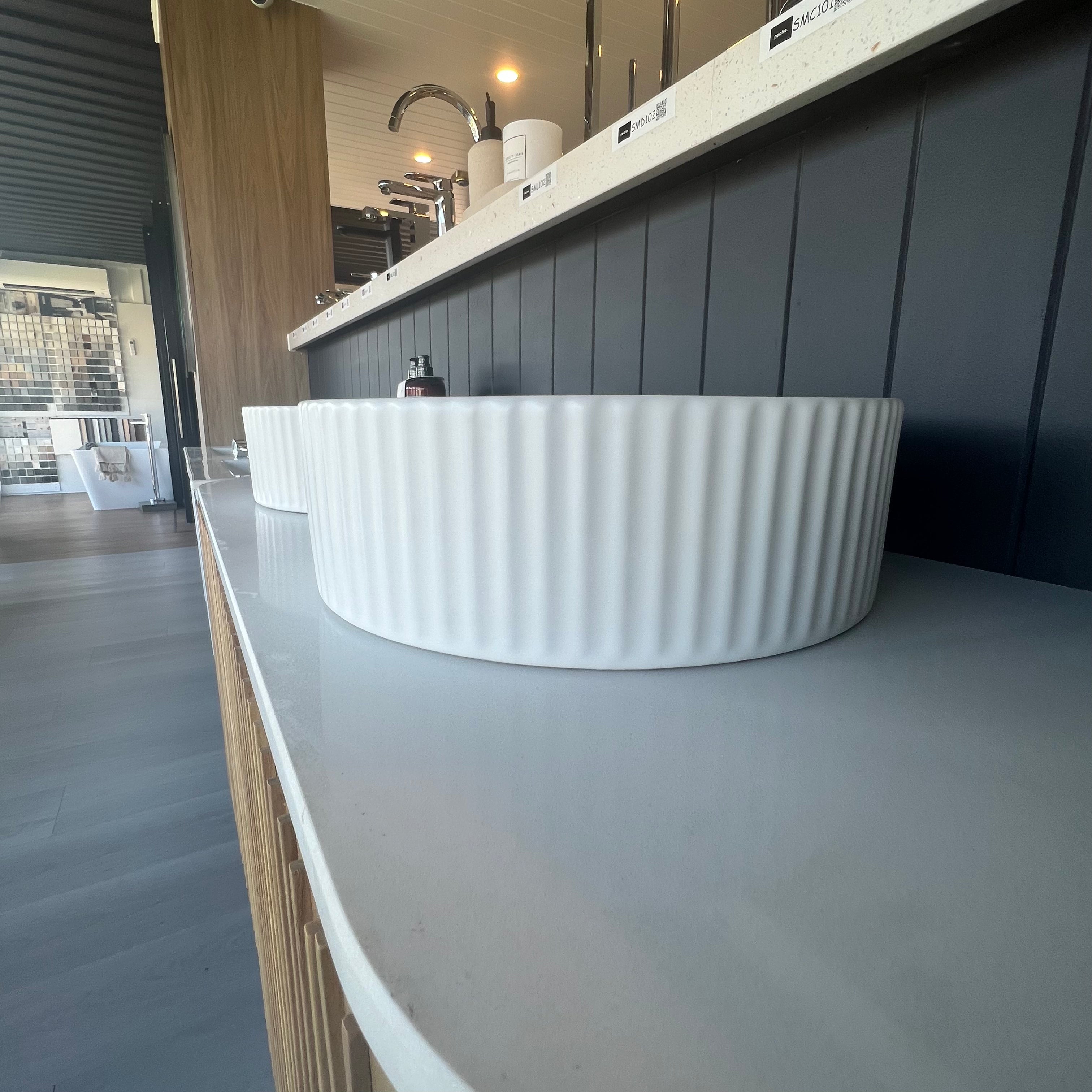 Round Fluted Counter Top Basin